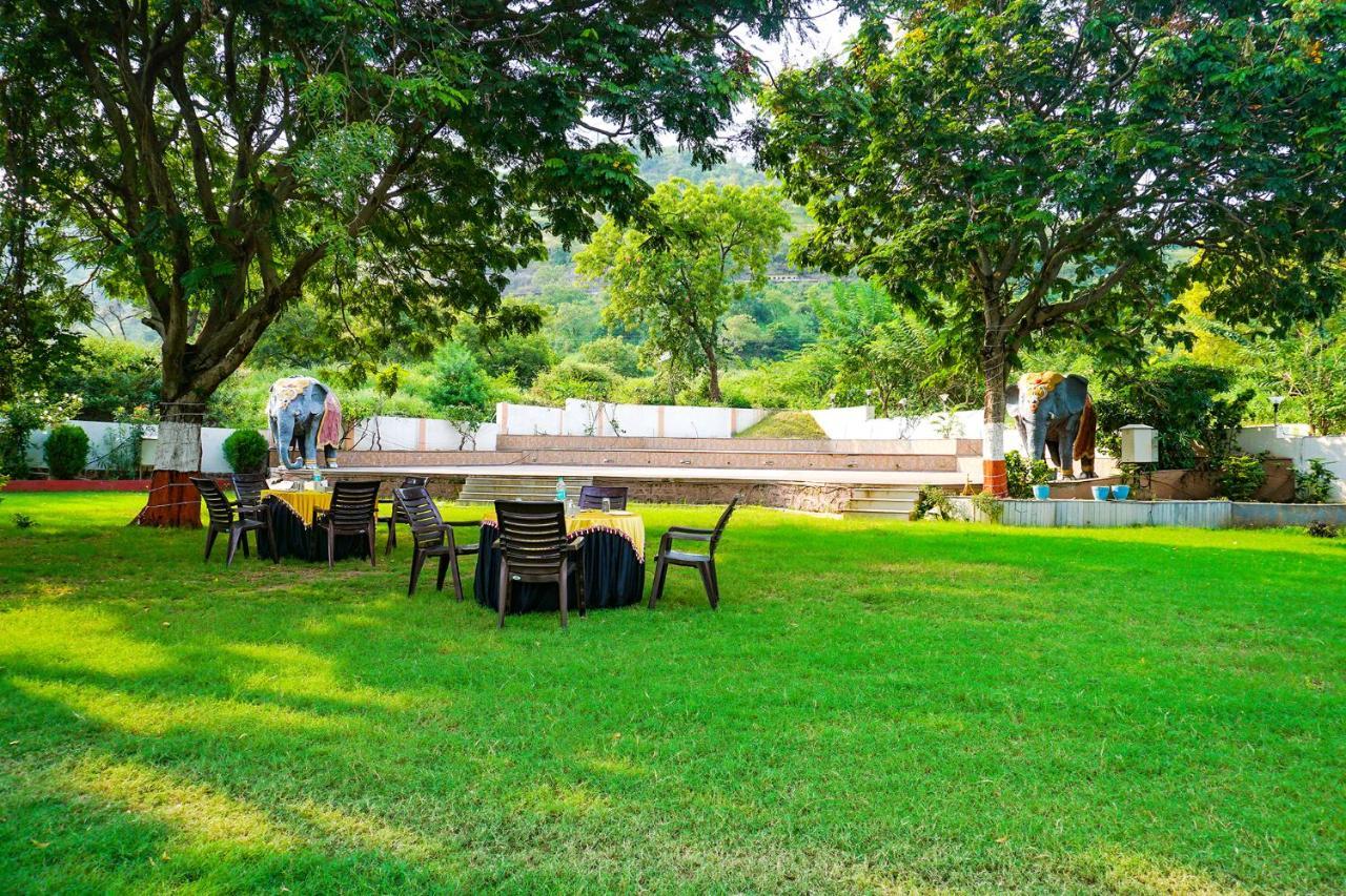 Fabhotel Lotus Resort Aurangabad  Exterior photo